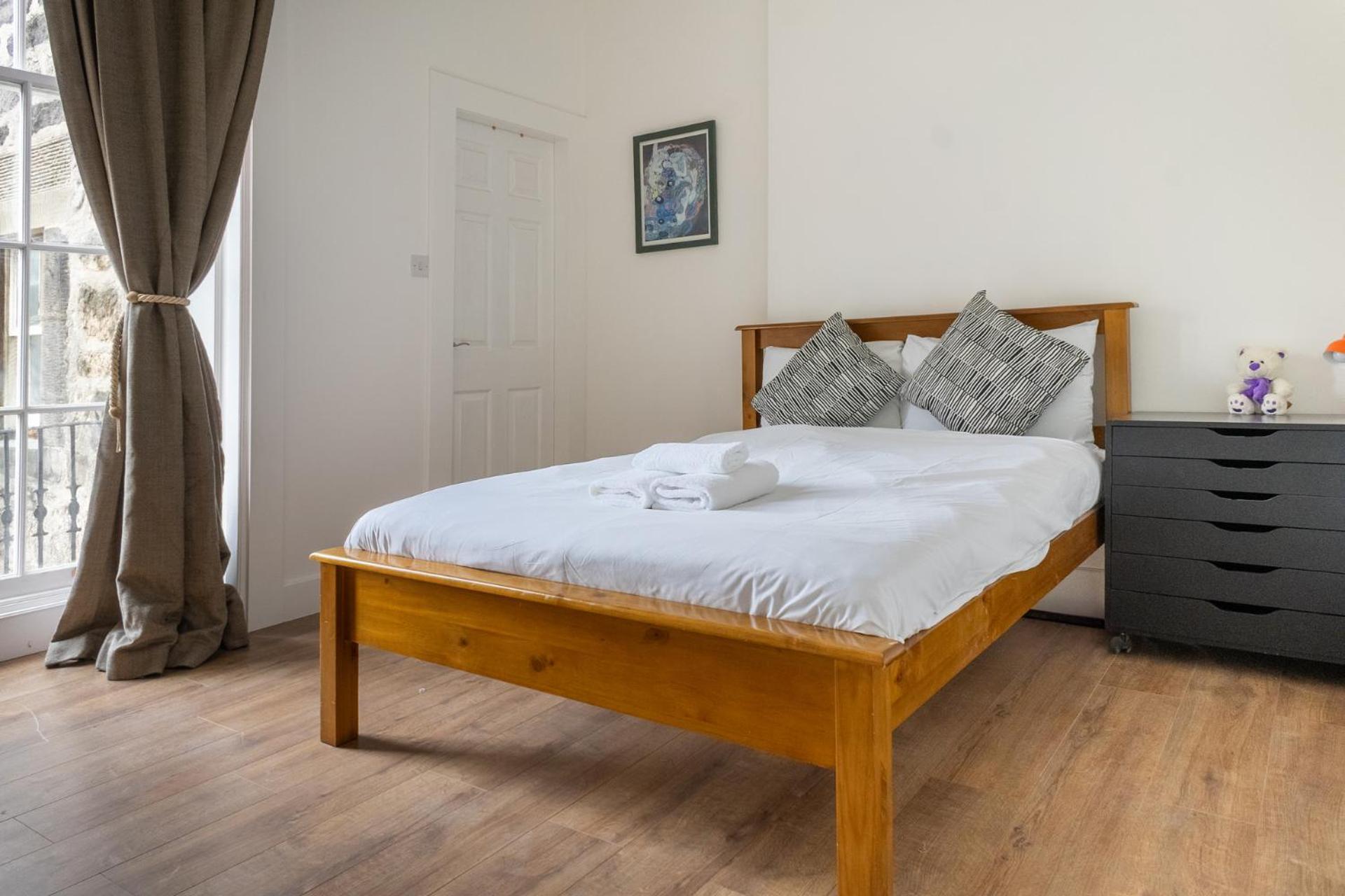 Bright High-ceiling 2bd Flat - Edinburgh! Edinburgh